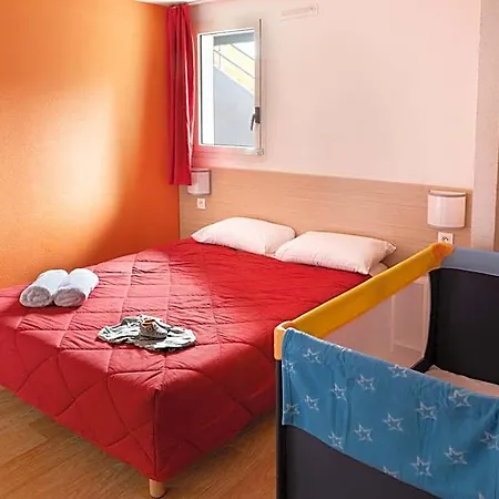 Premiere Classe La Du Bois Hotel *